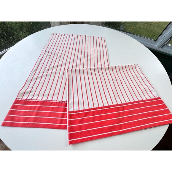 Vintage 70s pillowcases, red white stripes pattern, pair of casings - Picture 3 of 9